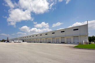 10200 NW 110th Ave, Medley, FL for lease Interior Photo- Image 2 of 4