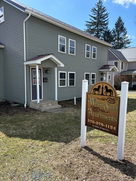 100 Wilson St, Montrose, PA à vendre - Photo principale - Image 1 de 15