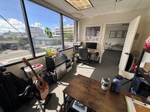1210 Artesian St, Honolulu, HI for lease Interior Photo- Image 2 of 11