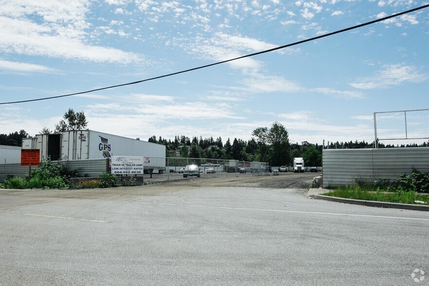 12090 104th Ave, Surrey, BC à vendre - Photo principale - Image 1 de 1