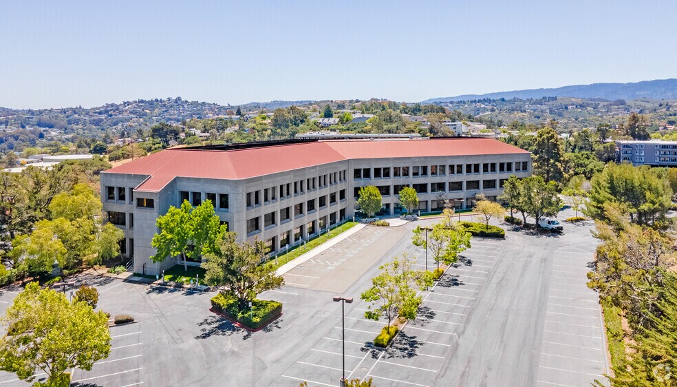2855 Campus Dr, San Mateo, CA à louer - Photo du bâtiment - Image 3 de 4