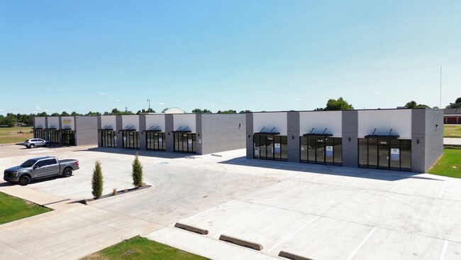 Plus de détails pour 2922 SE 89th St, Oklahoma City, OK - Commerce de détail à louer