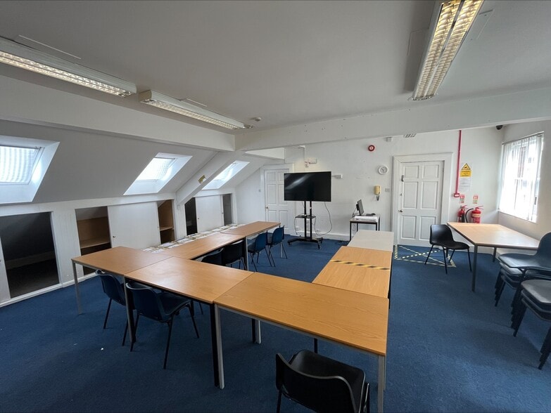 Fisher St, Carlisle for lease - Interior Photo - Image 2 of 4