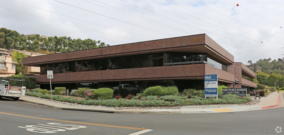5920 Friars Rd, San Diego, CA à louer - Photo du bâtiment - Image 3 de 4