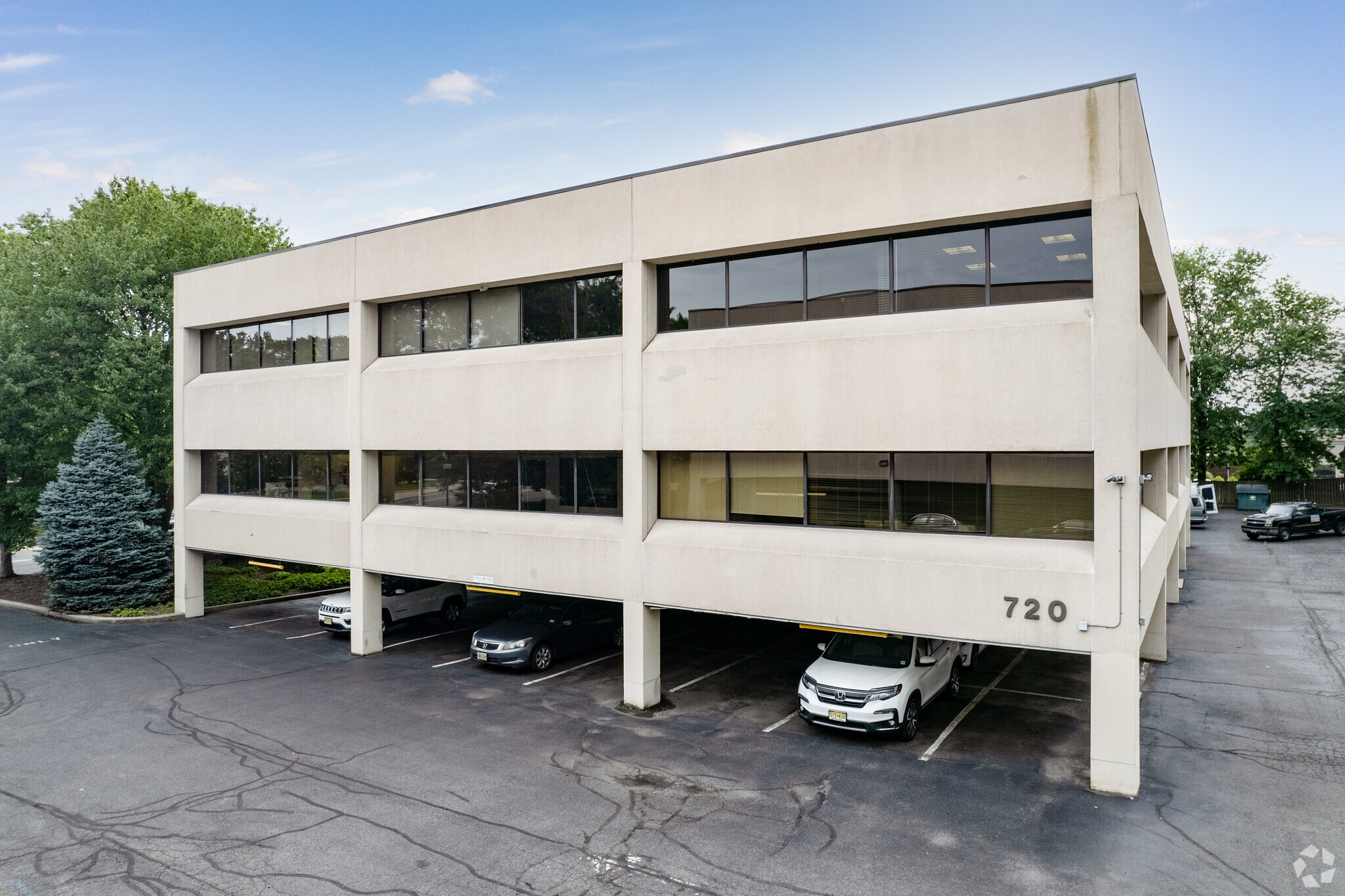 720 E Palisades Ave, Englewood Cliffs, NJ for lease Building Photo- Image 1 of 8