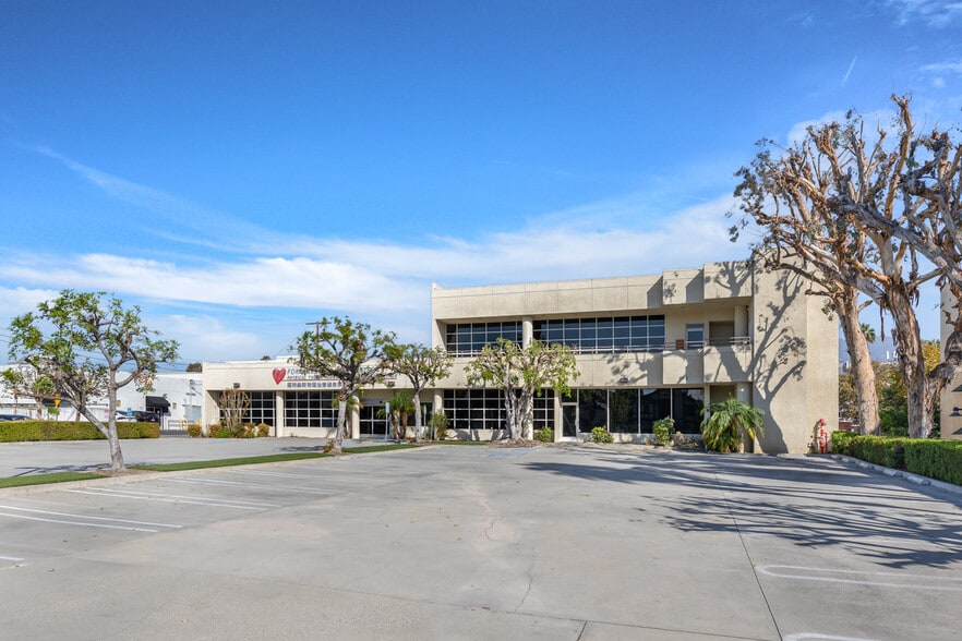 665 W Naomi Ave, Arcadia, CA for lease - Primary Photo - Image 1 of 8