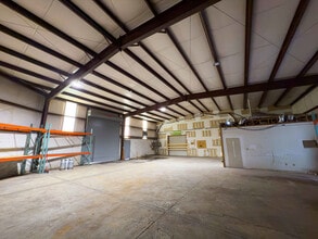 5317 Marshall Air Dr, Charlotte, NC for lease Interior Photo- Image 2 of 7