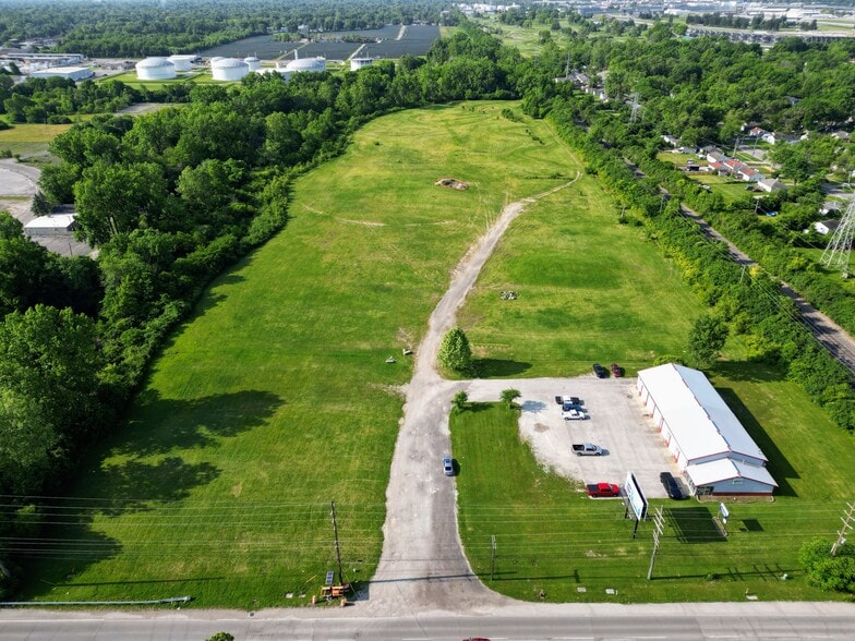 3725 W 30th St, Indianapolis, IN for sale - Aerial - Image 2 of 8