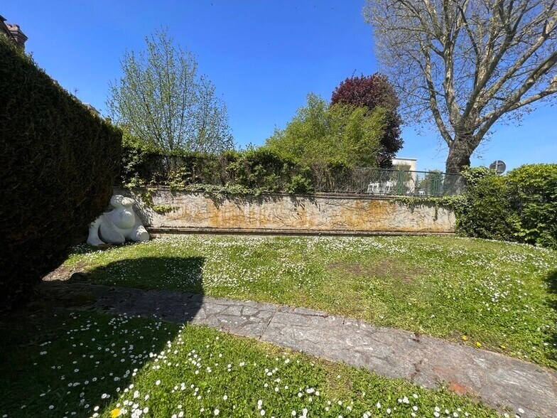 Bureau dans Beauvais à vendre - Photo du bâtiment - Image 3 de 12