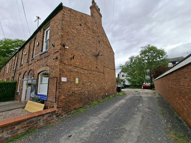 31 Tatton St, Knutsford à louer - Photo du bâtiment - Image 2 de 10