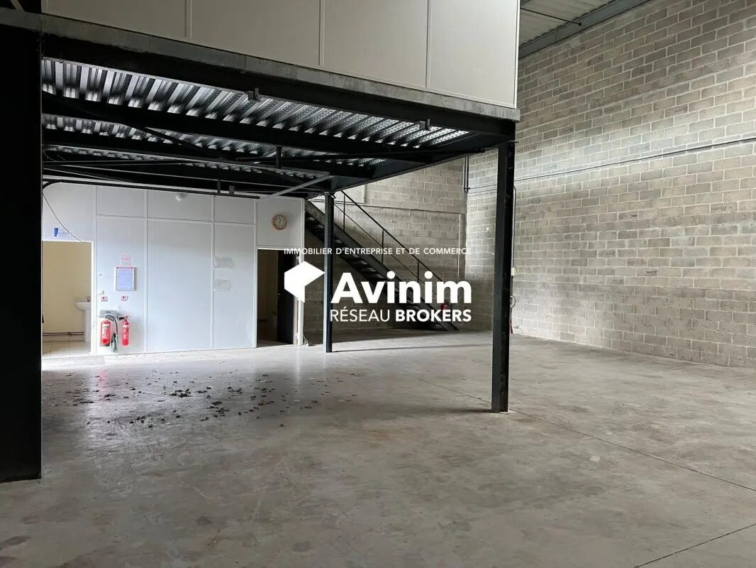 Industrial in Meaux for lease Building Photo- Image 1 of 4