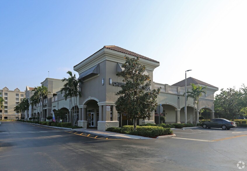 2201-2225 N Commerce Pky, Weston, FL à louer - Photo principale - Image 1 de 10