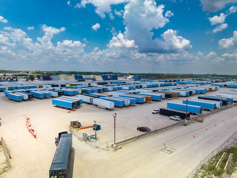 1511 E Fulghum Rd, Hutchins, TX à louer - Aérien - Image 2 de 2