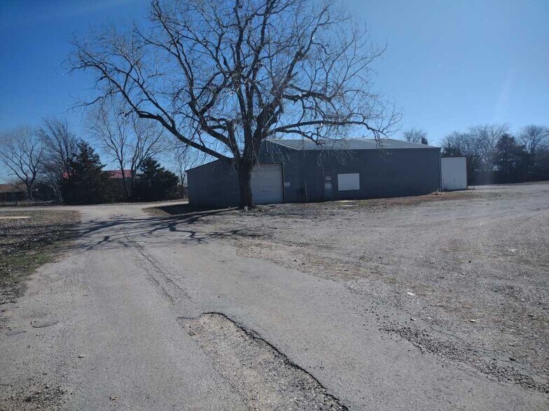 10982 Ada Ln, Marietta, OK à vendre - Photo du bâtiment - Image 2 de 4