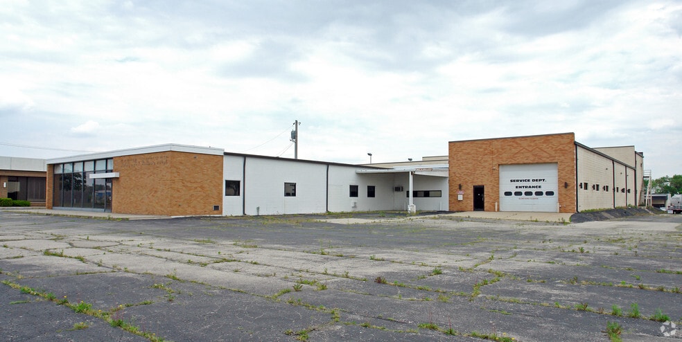 7030 Poe Ave, Dayton, OH for lease - Building Photo - Image 1 of 9