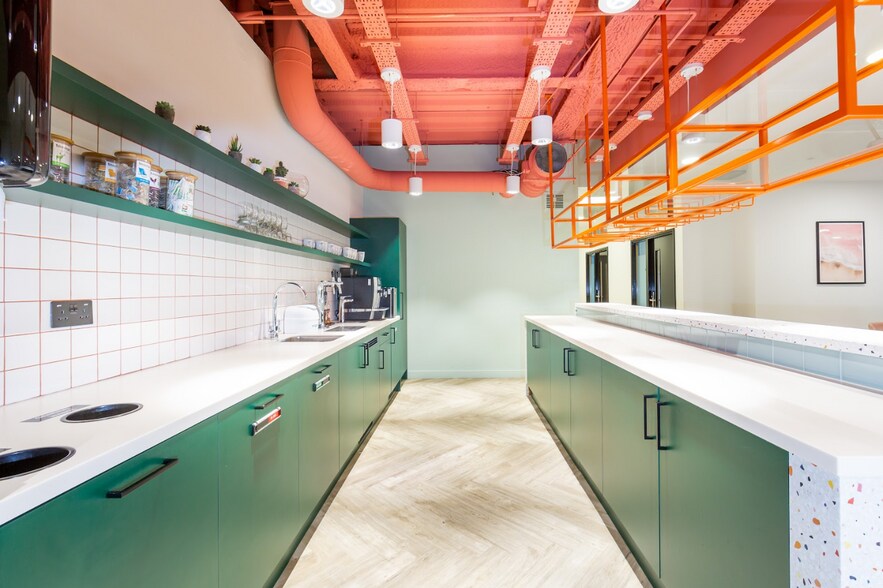 15-17 Alfred Pl, Londres à louer - Photo intérieure - Image 3 de 12