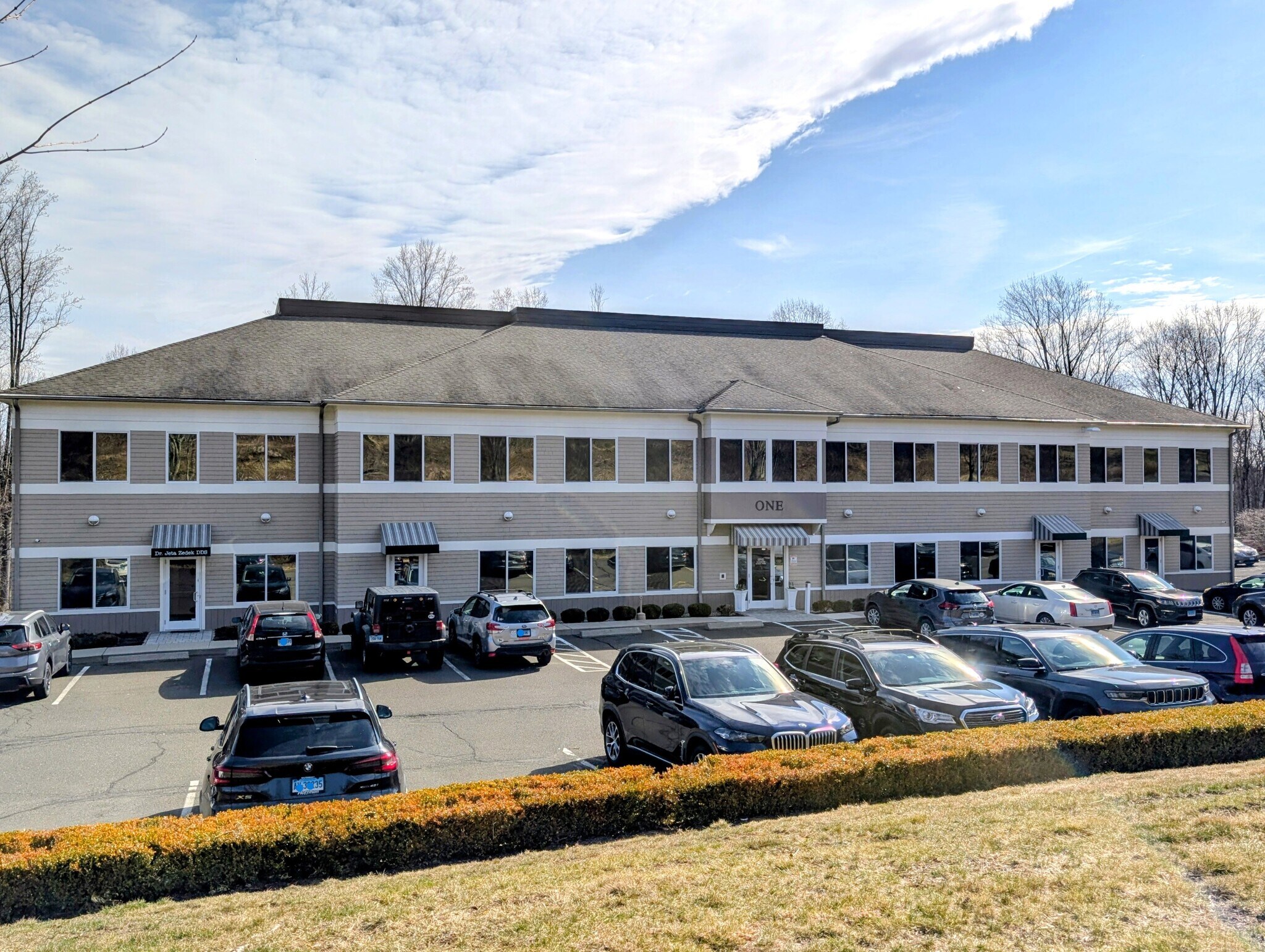 1449 Old Waterbury Rd, Southbury, CT for lease Primary Photo- Image 1 of 3