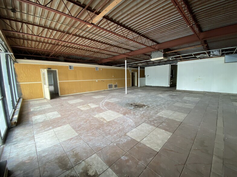 813-817 N Grand Ave, Gainesville, TX à louer - Photo intérieure - Image 2 de 11