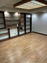 1033 W College Ave, Appleton, WI for lease Building Photo- Image 2 of 5