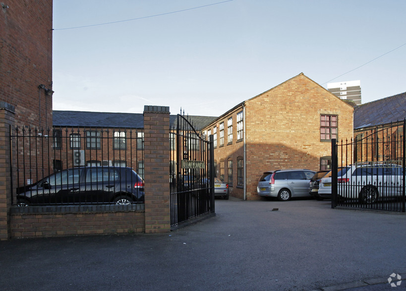 Eldon St, Walsall for sale - Primary Photo - Image 1 of 2