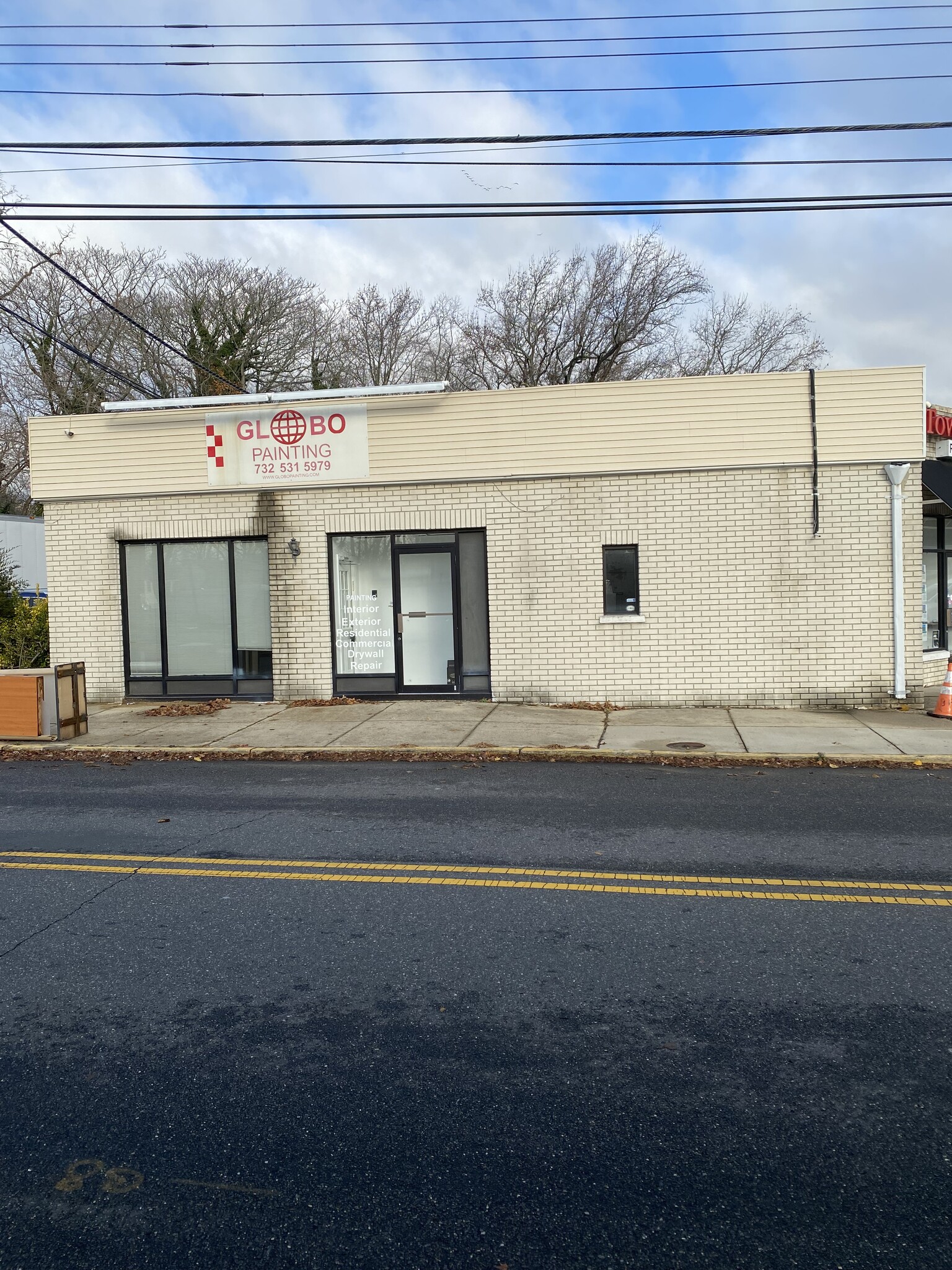 206 Monmouth Rd, Oakhurst, NJ for lease Primary Photo- Image 1 of 3