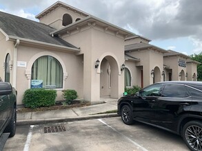 13644 Breton Ridge St, Houston, TX for lease Building Photo- Image 1 of 12