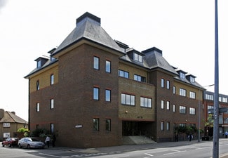 Plus de détails pour 64-74 East St, Epsom - Bureau à vendre