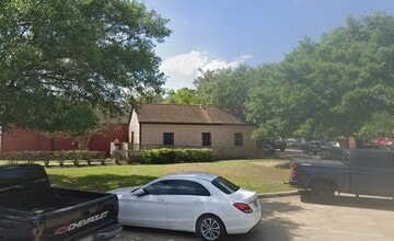 420 W 19th St, Houston, TX for lease Building Photo- Image 1 of 1