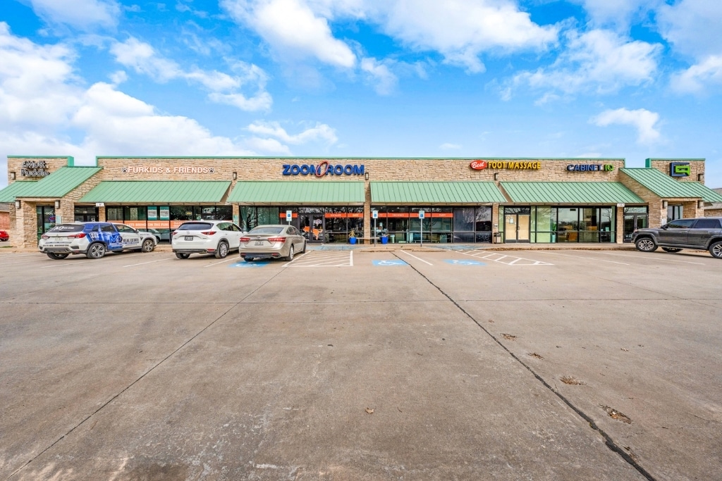 3180 Eldorado Pky, McKinney, TX for lease Primary Photo- Image 1 of 13