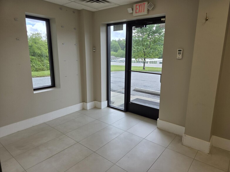 5182 Boylston Hwy, Mills River, NC for lease - Building Photo - Image 2 of 27