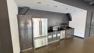 455 Mission Bay Blvd S, San Francisco, CA for lease Interior Photo- Image 1 of 6