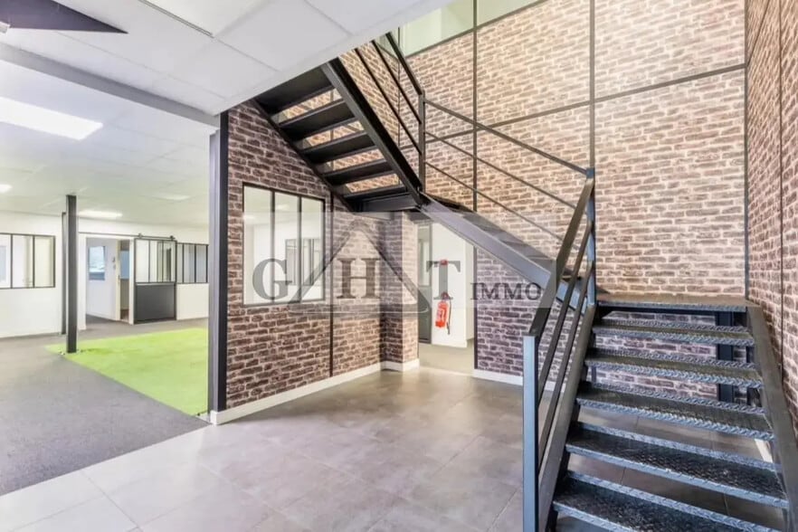 Industriel dans Morangis à louer - Photo intérieure - Image 3 de 10