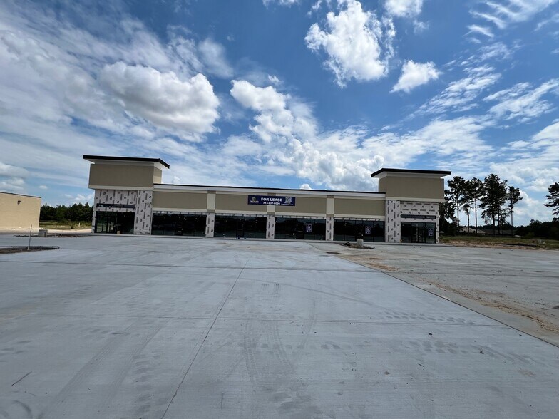11545 Plum Grove Rd, Cleveland, TX à louer - Photo du bâtiment - Image 3 de 3