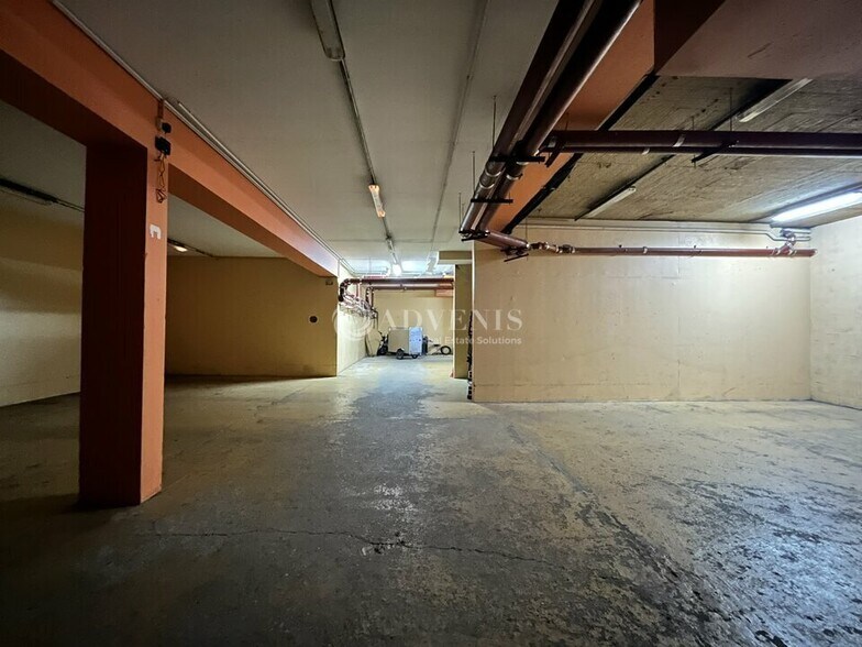 3 Rue Pierre Curie, Courbevoie à vendre - Photo du bâtiment - Image 3 de 14