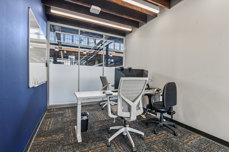 3840 Bank St, Baltimore, MD à vendre - Photo du bâtiment - Image 2 de 14