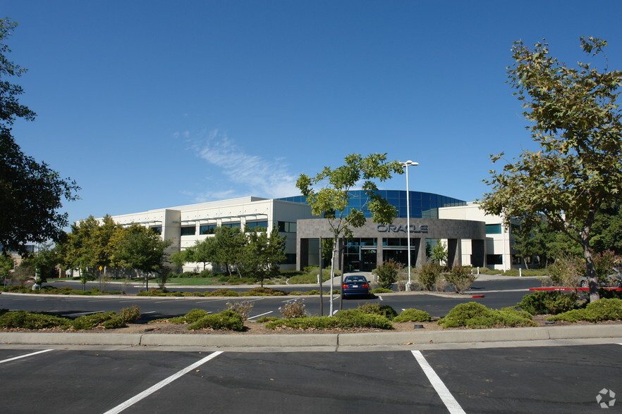 1001 Sunset Blvd, Rocklin, CA for lease - Building Photo - Image 2 of 6