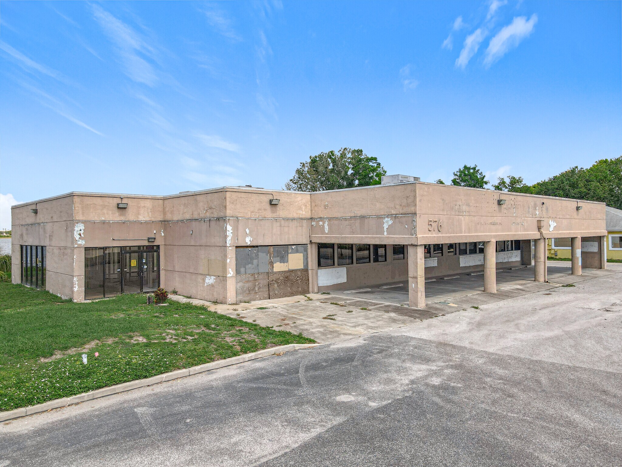 576 N Semoran Blvd, Orlando, FL à vendre Photo du bâtiment- Image 1 de 1