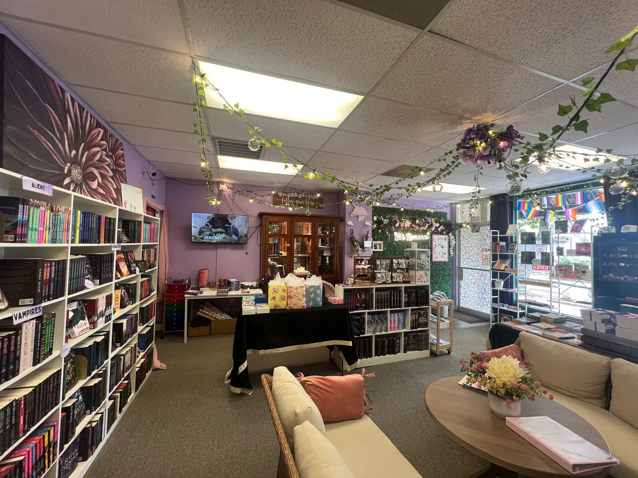 340 Central Ave, Coos Bay, OR for lease Interior Photo- Image 1 of 14