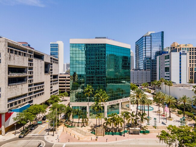 Plus de détails pour 200 S Andrews Ave, Fort Lauderdale, FL - Bureau à louer