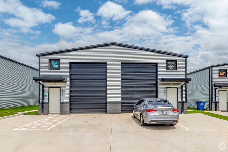 3011-3013 N Park Dr, Stillwater, OK à vendre - Photo du bâtiment - Image 3 de 6