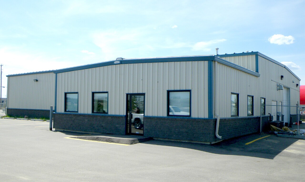 8400 39th St, Leduc, AB à vendre Photo du bâtiment- Image 1 de 1