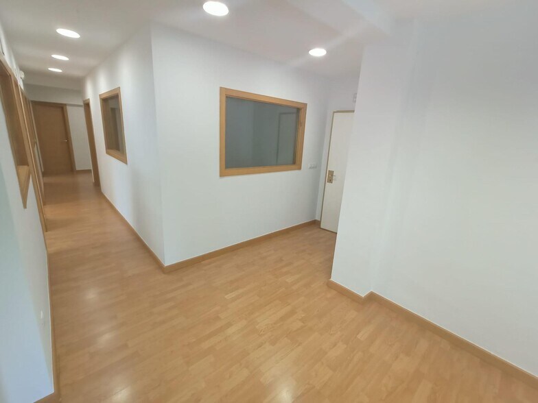 Office in Cáceres, Cáceres for sale - Primary Photo - Image 1 of 10