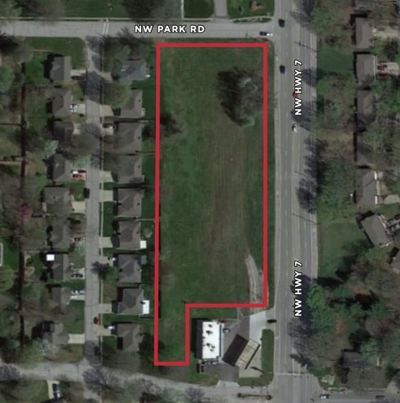 2451 NW Park Rd, Blue Springs, MO à vendre - Photo du bâtiment - Image 1 de 2