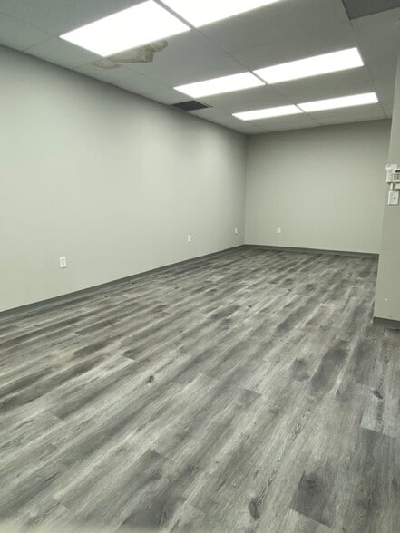 2030 Boyer St, Charlotte, NC for lease - Building Photo - Image 3 of 7