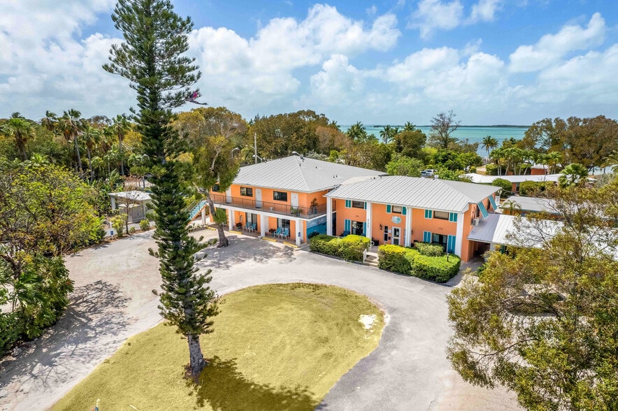 97850 Overseas Hwy, Key Largo, FL for sale - Primary Photo - Image 1 of 35