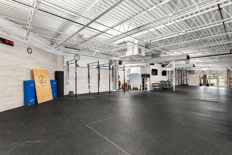 221 W County Line Rd, Littleton, CO à louer - Photo intérieure - Image 2 de 27