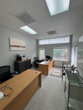 6736-6744 Old Mclean Village Dr, McLean, VA for lease Interior Photo- Image 1 of 9