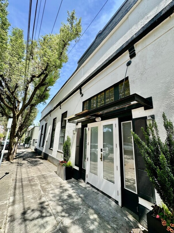 710 NW 17th Ave, Portland, OR for lease Primary Photo- Image 1 of 16