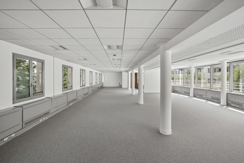 83 Avenue Charles De Gaulle, Neuilly-sur-Seine for lease Interior Photo- Image 1 of 14