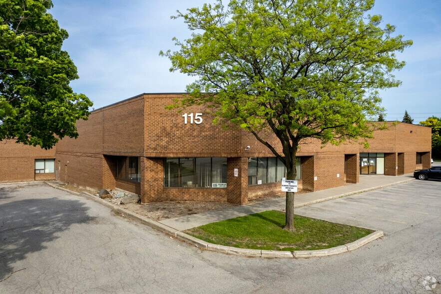 115 Drumlin Cir, Vaughan, ON for sale - Primary Photo - Image 1 of 1